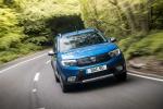 Dacia Logan MCV Stepway 2017 года (UK)